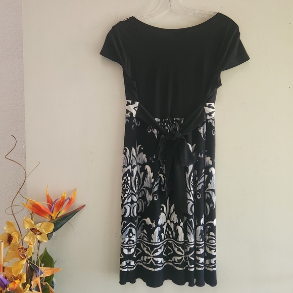 Enfocus V-Neck EUC Size 10 Black Mini Dress - Picture 5 of 13